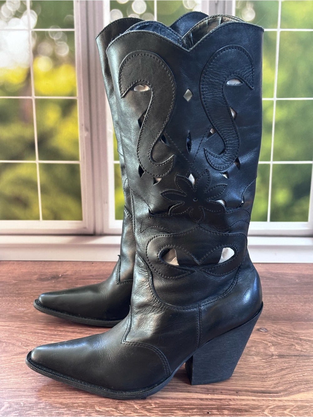 Carlos by Carlos Santana Silverado Black Leather Western Boots floral cutout 9